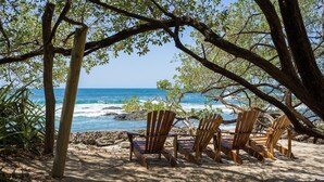 Unclassified image, 3 of 49, button - Casa De Luz (Tamarindo)