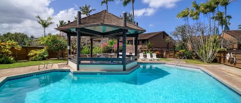 Outdoor pool, a heated pool