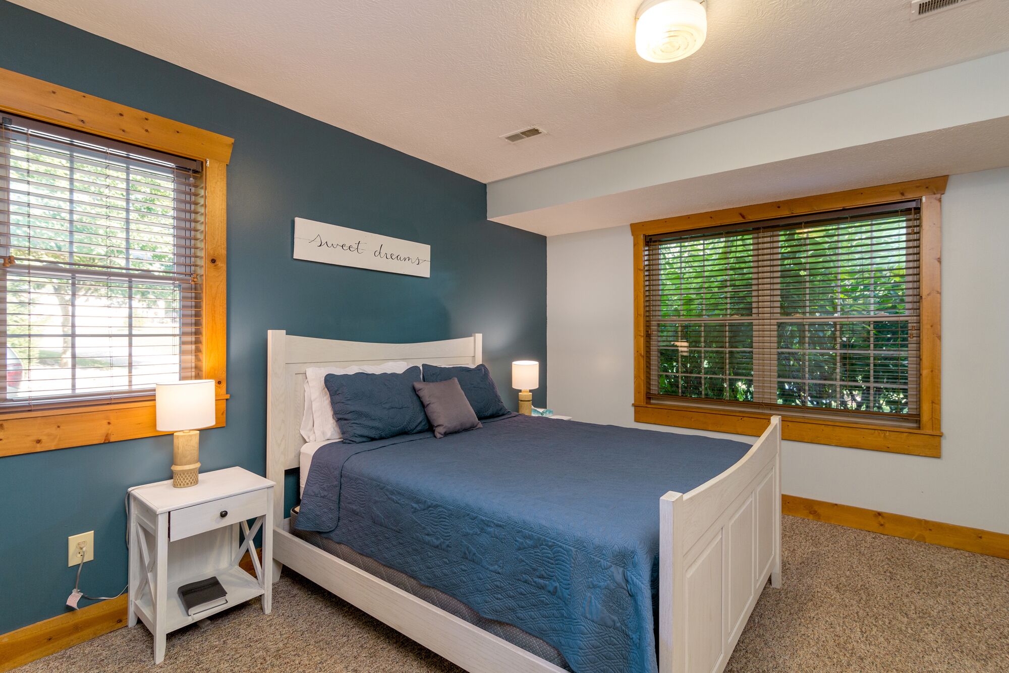 3 habitaciones, tabla de planchar con plancha y wifi gratis 