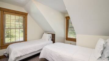 2 Schlafzimmer, Bügeleisen/Bügelbrett, kostenloses WLAN, Bettwäsche