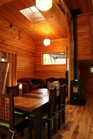 Dining - Gîte 2 to 10 travelers + private SPA   (brassac)