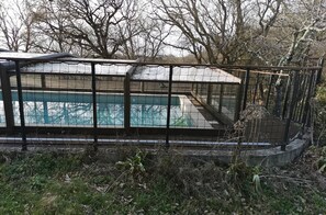 Outdoor pool - Gîte 2 to 10 travelers + private SPA   (brassac)