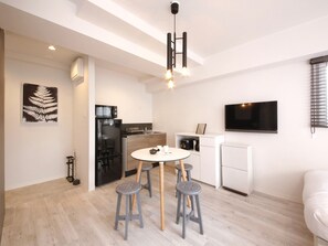 Dining - Nonsmoking Corner DX 6 beds  Free WiFi / Sapporo Hokkaidō (Sapporo)