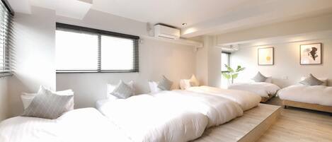 1 室のベッドルーム、デスク、WiFi (無料)、ベッドシーツ