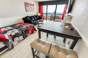 1 bedroom, iron/ironing board, WiFi, bed sheets - New 1BR at Compass CoveIDirect views of the ocean! (Myrtle Beach)