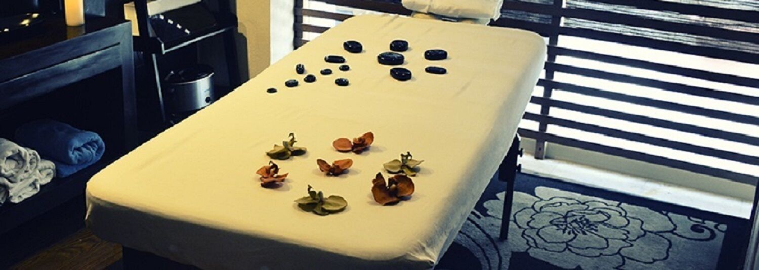 sauna, hot tub, steam room, body wraps, body scrubs, thalassotherapy