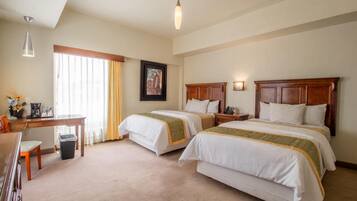 Minibar, in-room safe, individually decorated, individually furnished