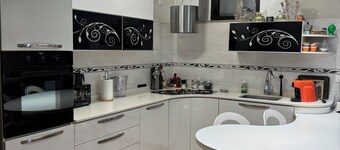 House with private pool x families and companies