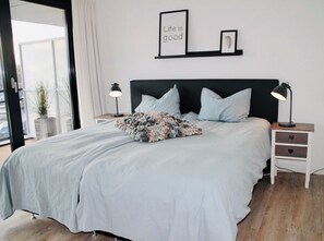 2 chambres, fer et planche à repasser, Wi-Fi gratuit, draps fournis