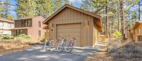 House, 2 Queen Beds (Coyote - Unit 9) | Exterior