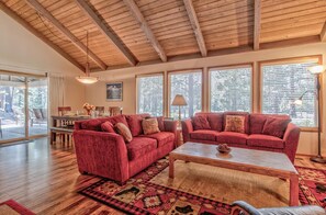 Casa, várias camas (Killdeer - Unit 6) | Área de estar