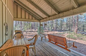 House, Multiple Beds (Killdeer - Unit 6) | Outdoor dining - Killdeer Lane 6 (Bend)