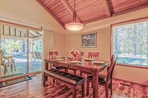 House, Multiple Beds (Killdeer - Unit 6) | Dining