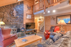 House, Multiple Beds (Pine Needle - Unit 7) | Living area
