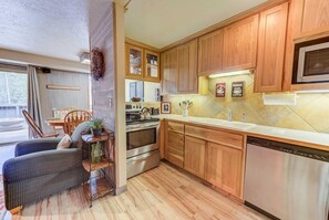 Kondominium, 3 kamar tidur | Dapur pribadi