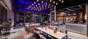 โมกซี่ ไท้จุ่ง