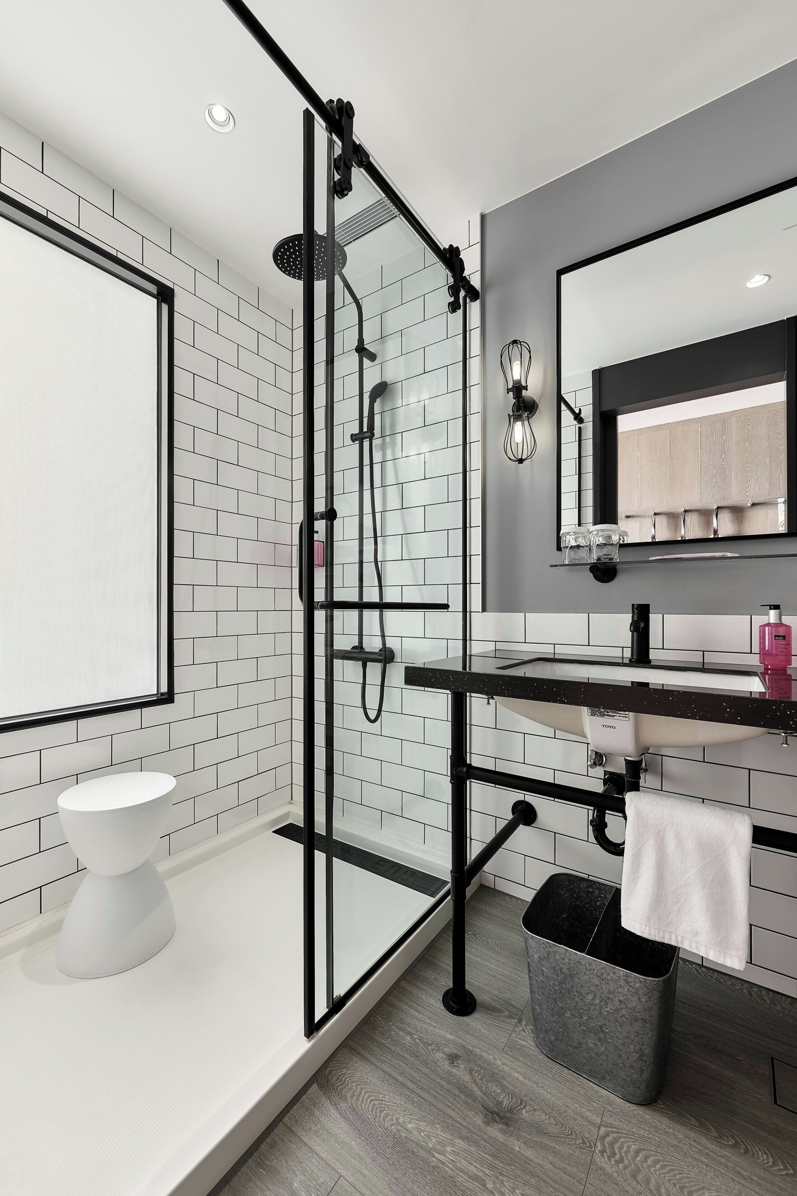 shower, rainfall showerhead, hair dryer, bidet