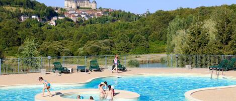 Piscine couverte, piscine extérieure