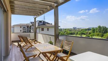 Apartamento Deluxe, baño privado, vistas a la montaña | Terraza o patio