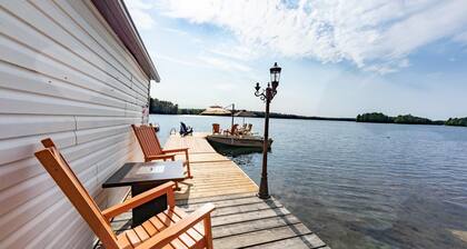 Charming cottage & bunkie on Long Lake near Bala! All-day Sun and Sunsets!