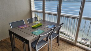 レストラン
