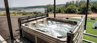 2BR♥Mountain&Lake view♥Hot Tub+MiniGolf+Pool Table