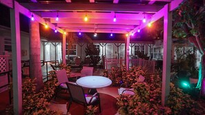 Standard Room, 1 Queen Bed | Terrace/patio - Richard's Motel Extended Stay (Hallandale Beach)