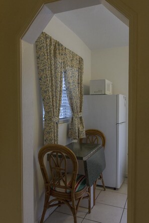 Dining - Richard's Motel Extended Stay (Hallandale Beach)