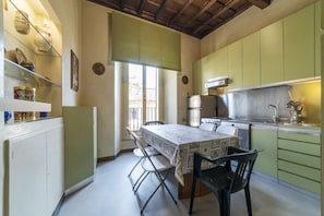 Dining - GuestHost - Cozy apartment located on the fourth floor of a building with a lift not suitable for the disabled. At the entrance there are two steps, as well as inside the apartment.It comfortably accommodates 3 people in 65 square meters.We are located i (Roma)