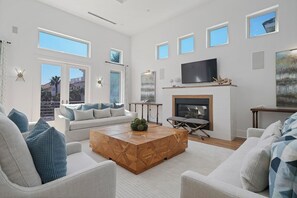 TV, fireplace, DVD player