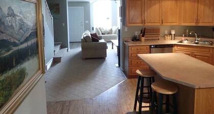 Fernie Alpine Resort accommodation Thunder Ridge Chalet Truely Ski in/Ski out