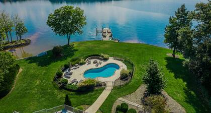 Ringneck Retreat w/Heated Pool, Game Room & Optional Boat Rental