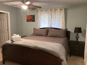 3 間睡房、熨斗/熨衫板、Wi-Fi、床單