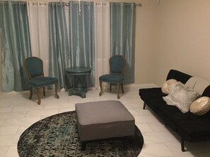 TV, Netflix, streaming services