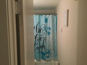 Interior - Midtown's Perfect Quiet Queen (Houston)