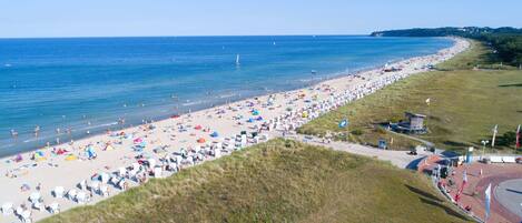 Tæt på stranden