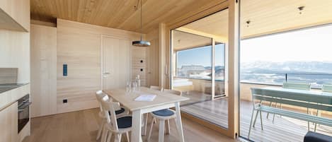 تناول الطعام