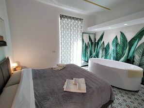1 chambre, fer et planche à repasser, lit parapluie, Wi-Fi gratuit