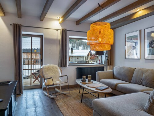 Chalet moderne Méribel, skis aux pieds, animaux admis