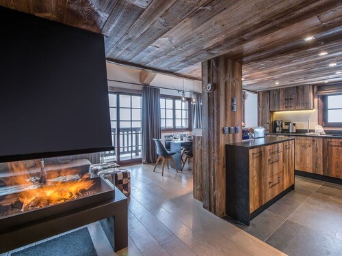 Chalet chaleureux avec SPA proche pistes à Méribel