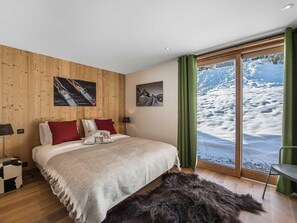 4 bedrooms, free WiFi, bed sheets - Family Chalet 5* with Jacuzzi and Sauna in Courchevel (Courchevel 1550)