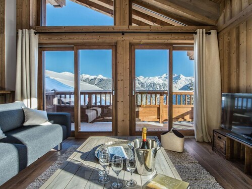 Chalet familial 5* avec jacuzzi et sauna à Courchevel