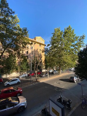 บริเวณภายนอก