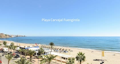 Villa for 8 people with private pool & bbq. 5 min drive from beach!