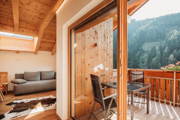 Interior - Holiday Apartment “Lahnbach Großkarneid” in Beautiful Scenery with Mountain View (Lüsen)