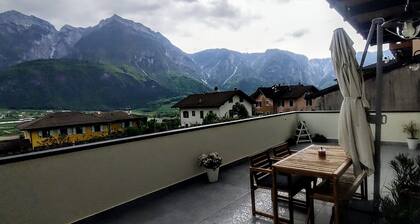 Appartement pour enfants "Le Quattro Stagioni" près du lac avec vue sur montagne