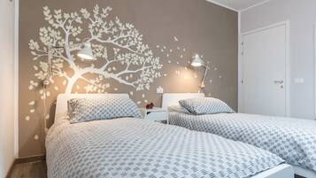 2 chambres, fer et planche Ă repasser, Wi-Fi gratuit, draps fournis