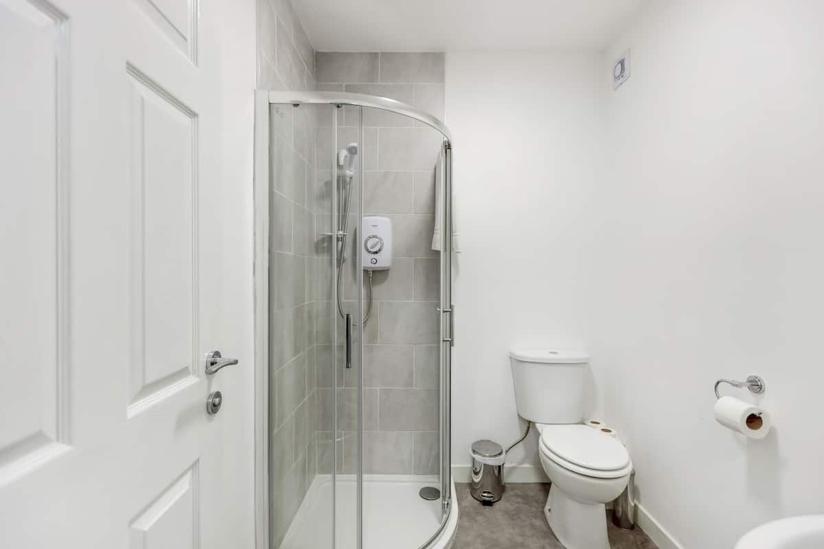 Deluxe Apartment, Private Bathroom (Ocean Suite) | Bathroom