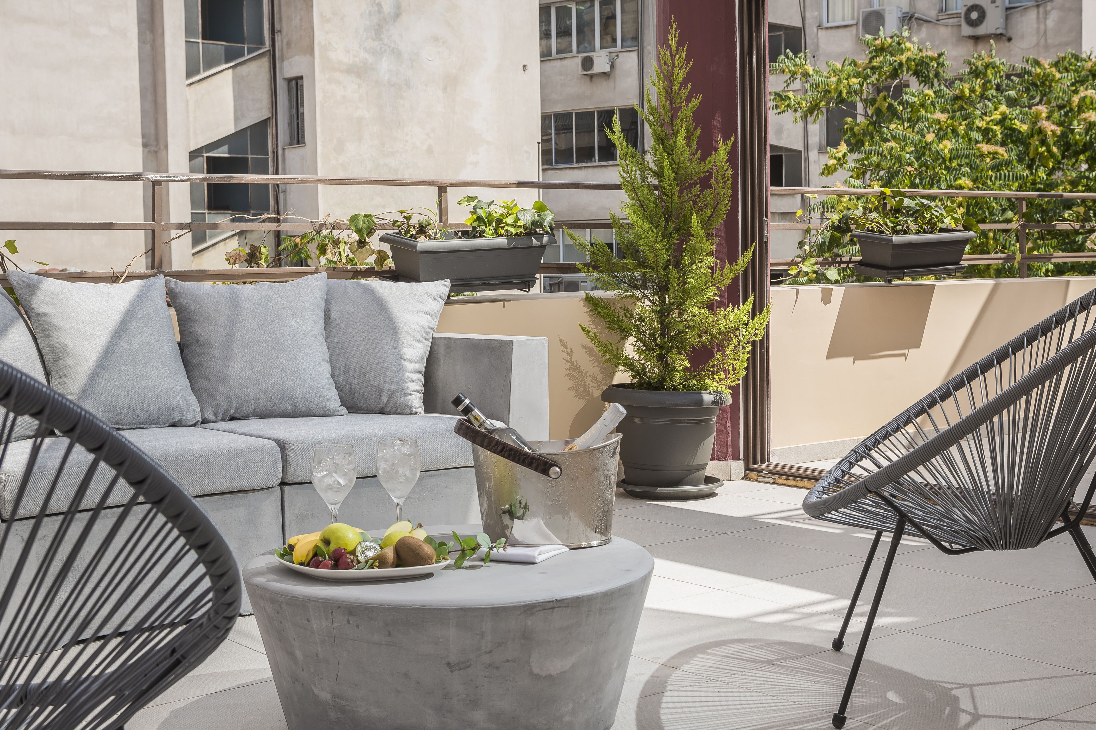 king suite with balcony | balcony view