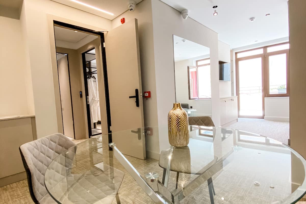 King Suite with Balcony | Terrace/patio